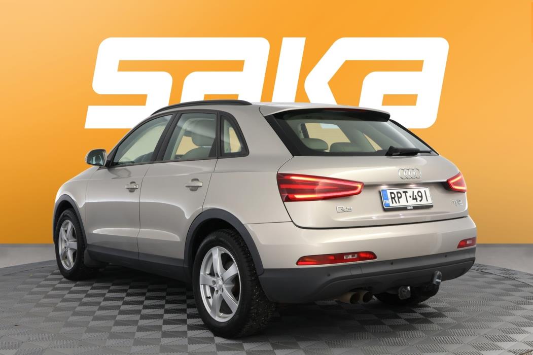 AUDI Q3 2012