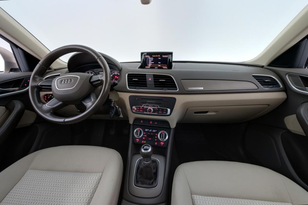 AUDI Q3 2012