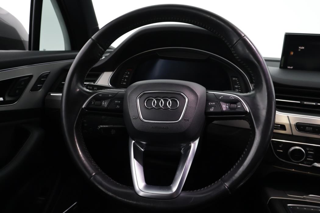 AUDI Q7 2016
