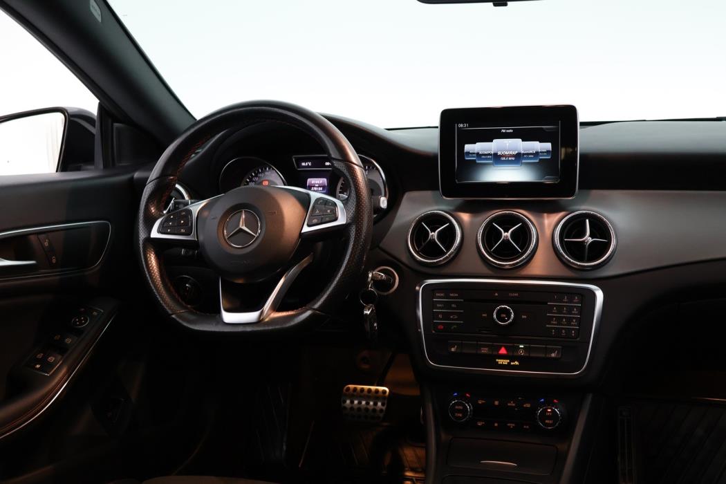 MERCEDES-BENZ CLA 2015