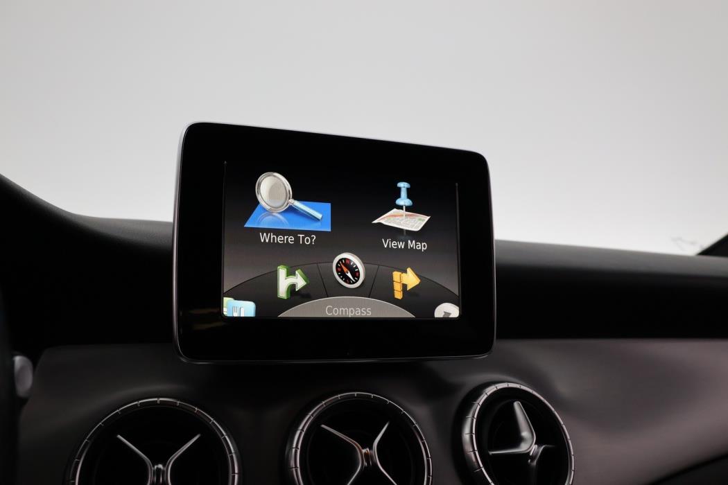 MERCEDES-BENZ CLA 2015