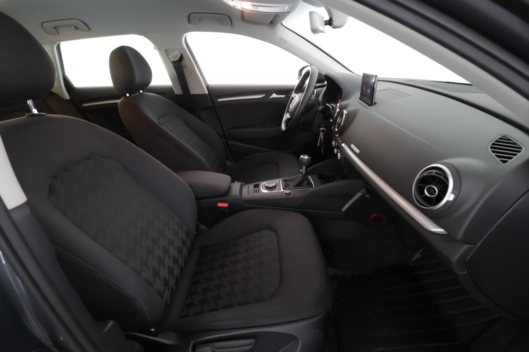 AUDI A3 2016