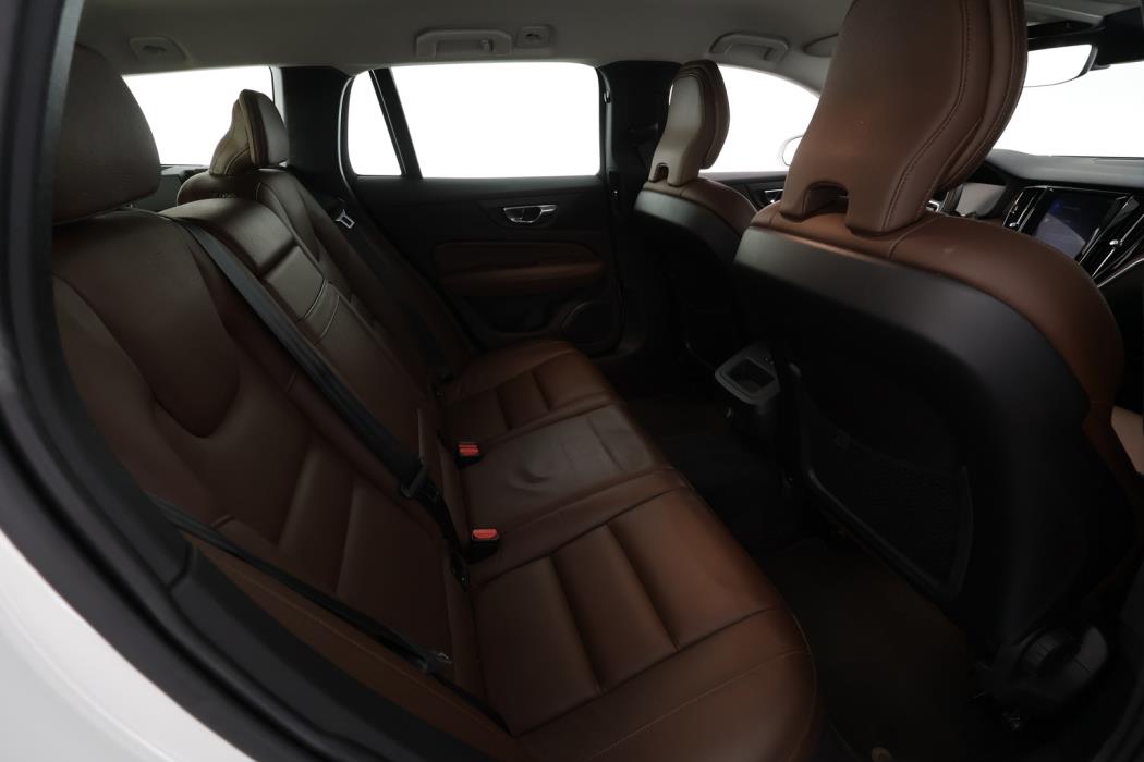 VOLVO V60 2019