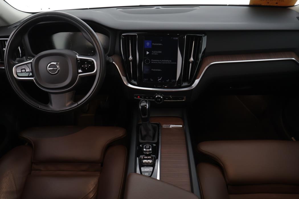 VOLVO V60 2019