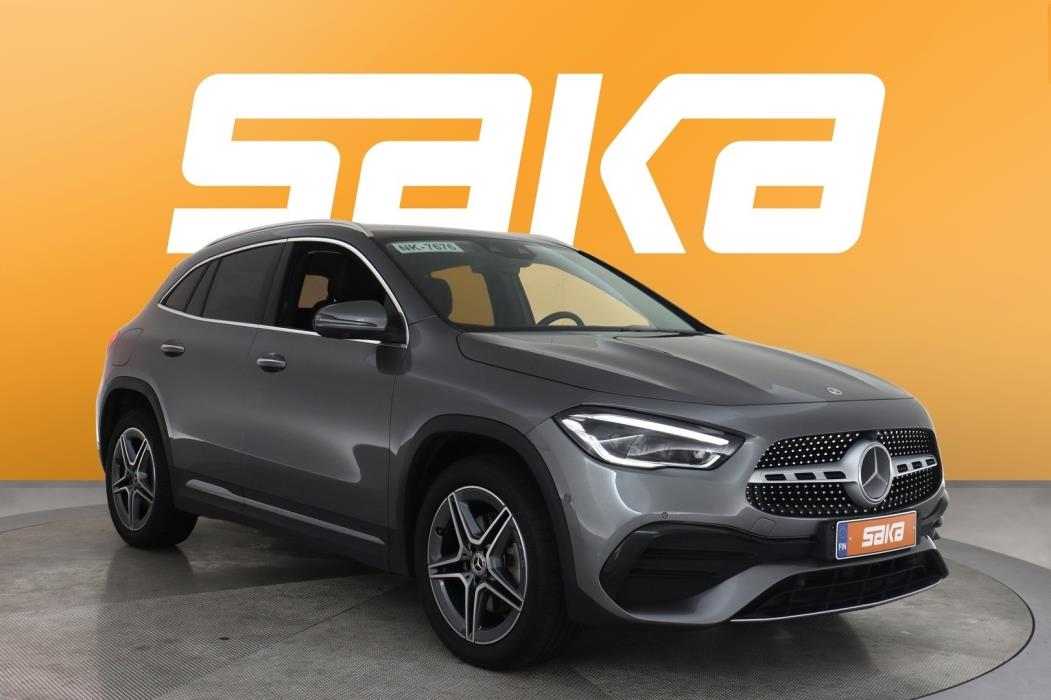 MERCEDES-BENZ GLA 2023