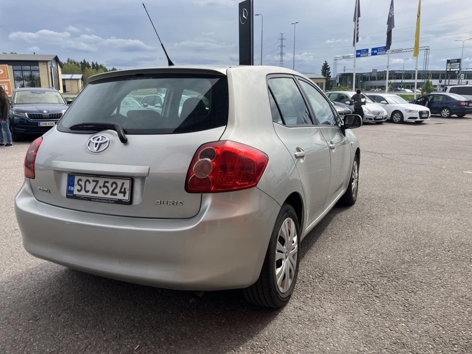 TOYOTA Auris 2008