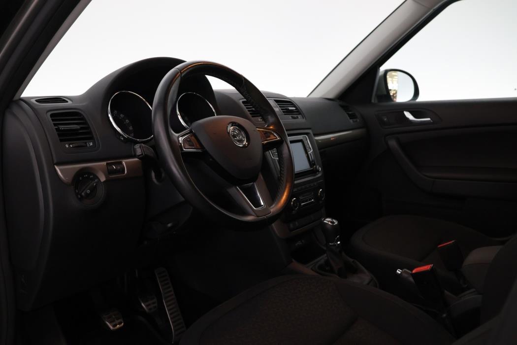 SKODA Yeti 2016