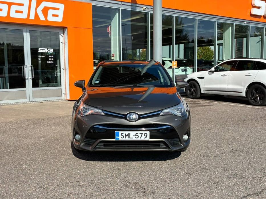 TOYOTA Avensis 2018