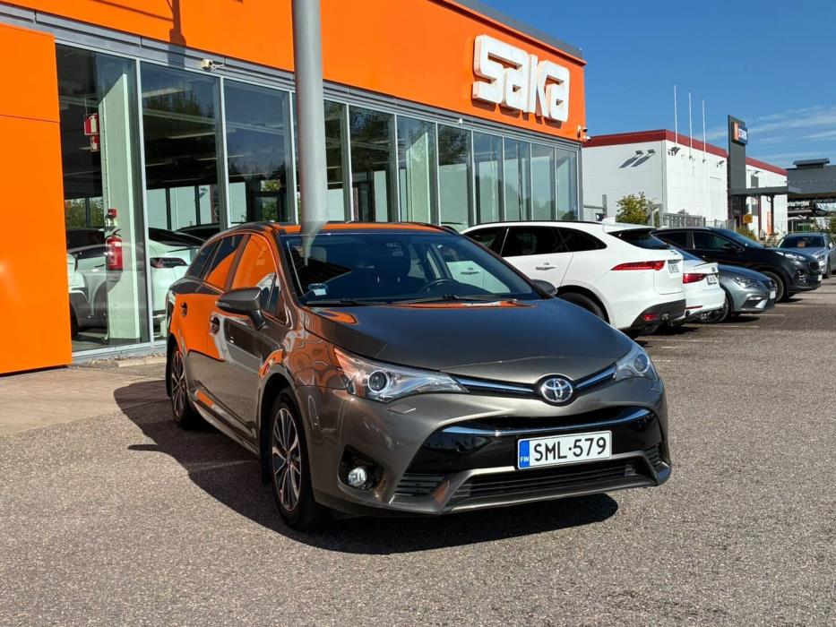 TOYOTA Avensis 2018