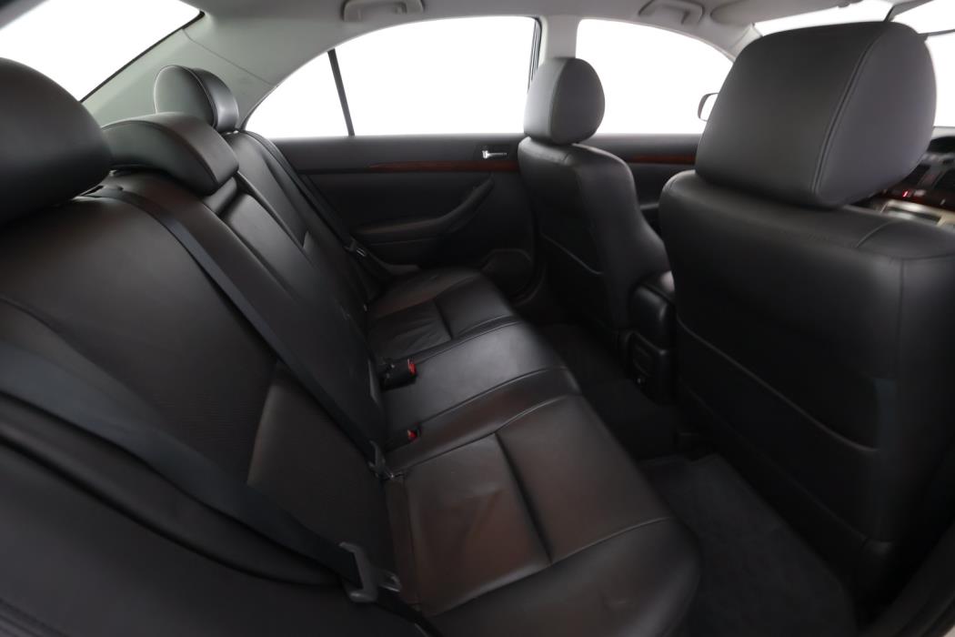 TOYOTA Avensis 2005