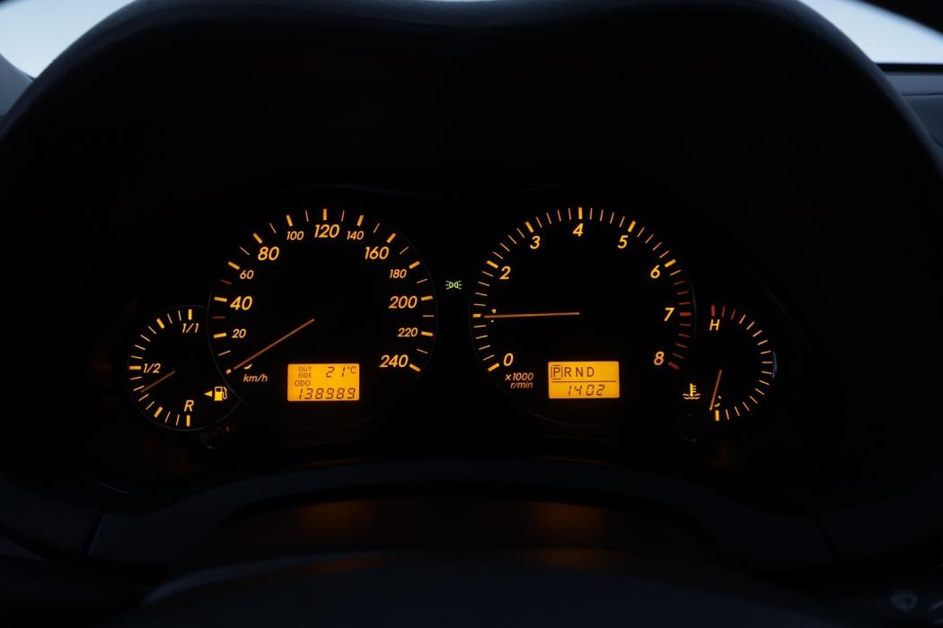 TOYOTA Avensis 2005