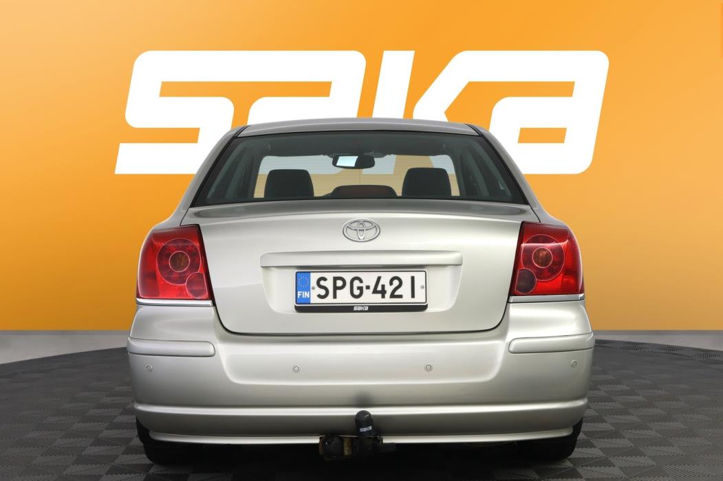 TOYOTA Avensis 2005