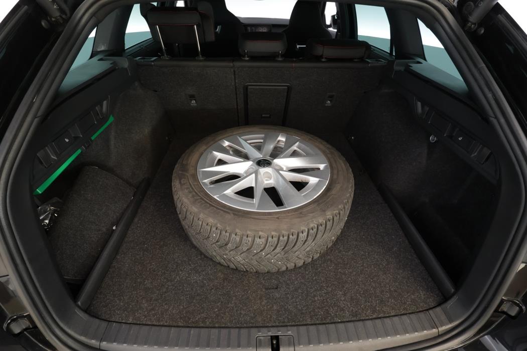 SKODA Octavia 2024