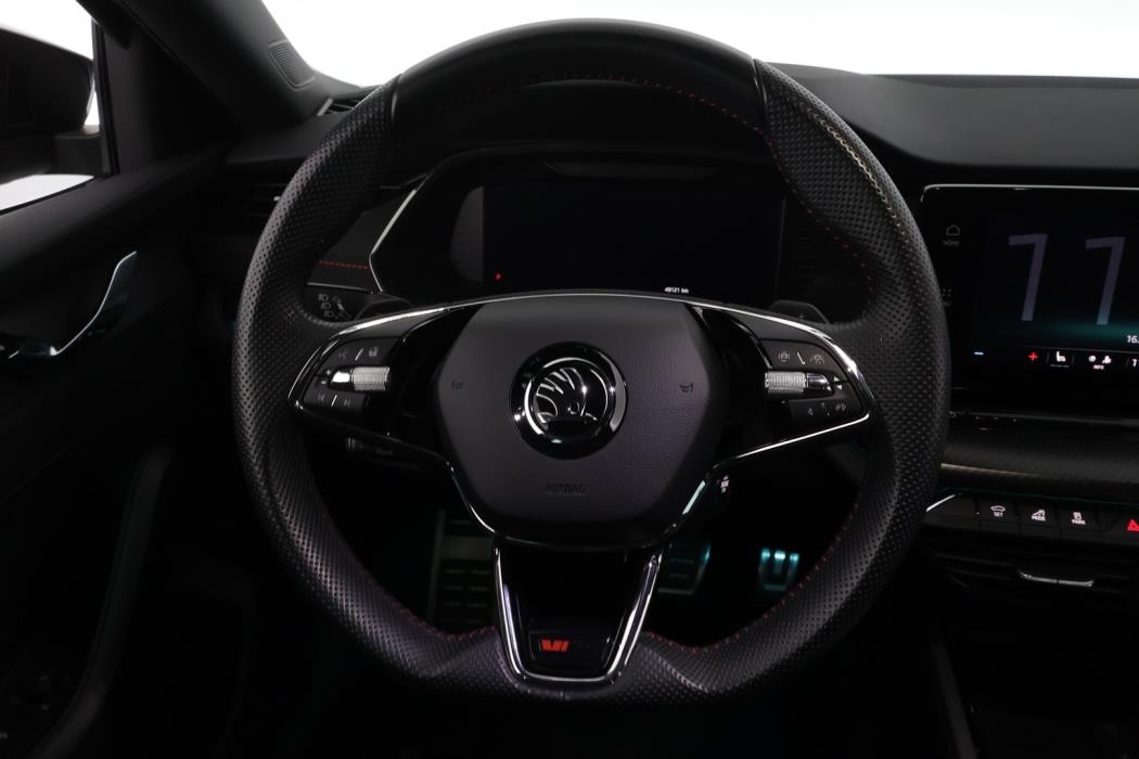 SKODA Octavia 2024