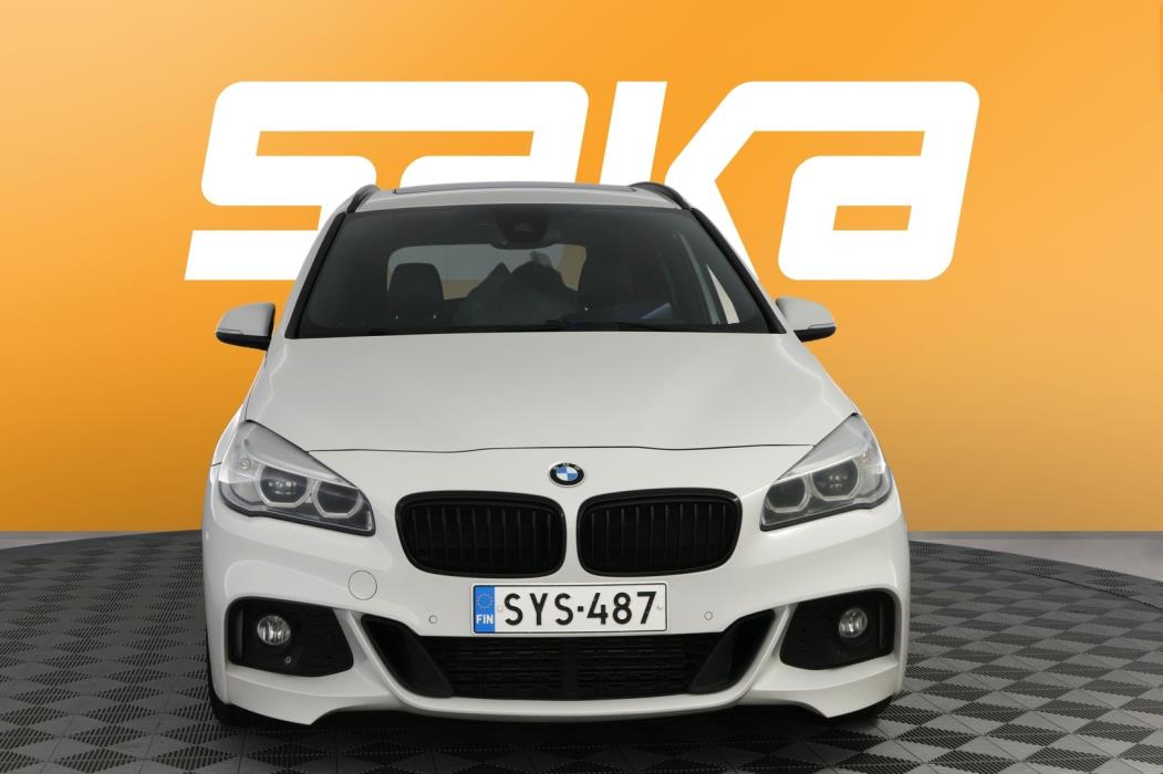 BMW 220 2016