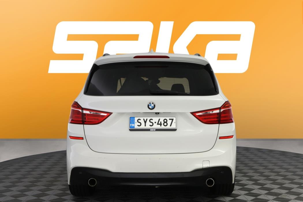 BMW 220 2016