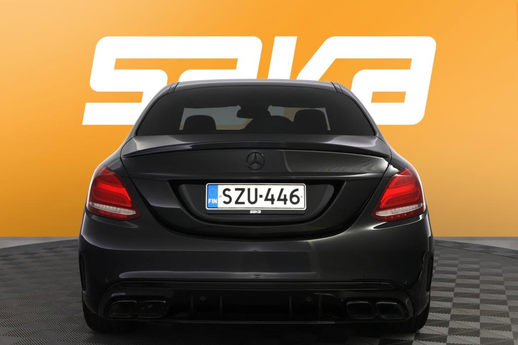MERCEDES-BENZ C 2016