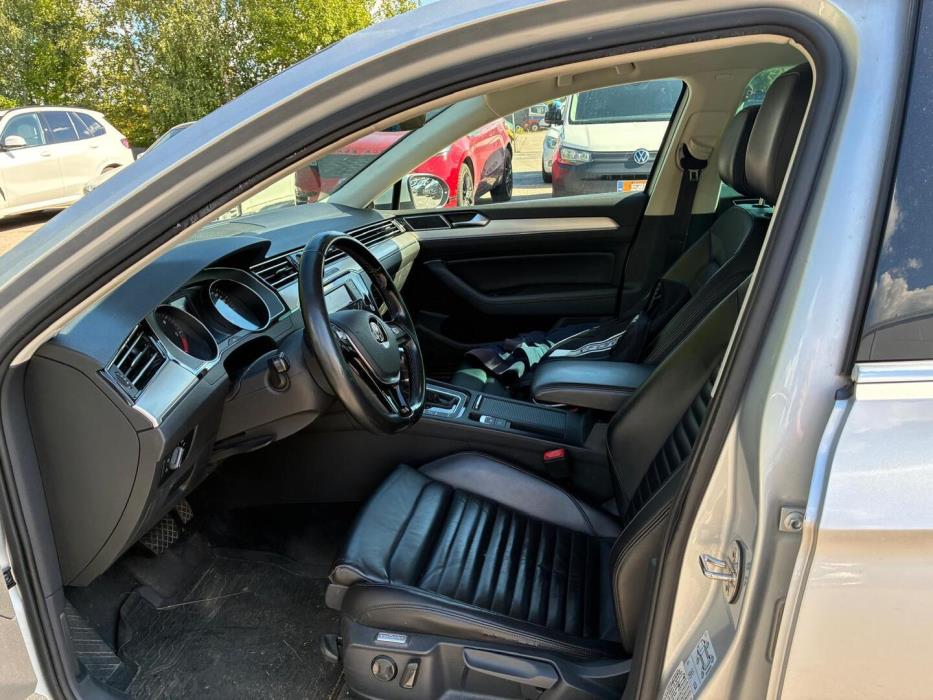 VOLKSWAGEN Passat 2017