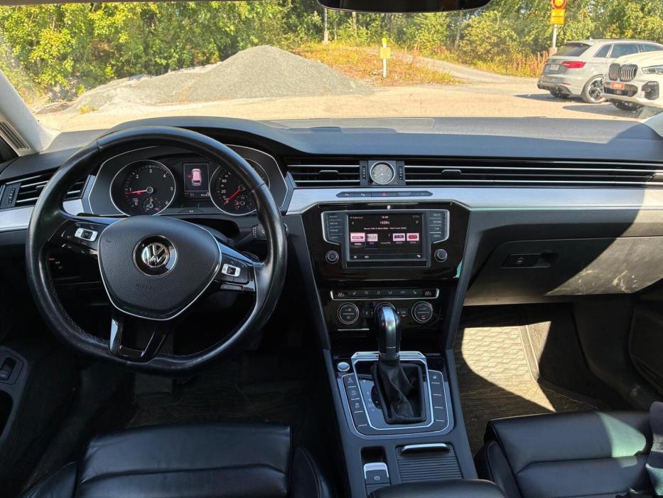 VOLKSWAGEN Passat 2017