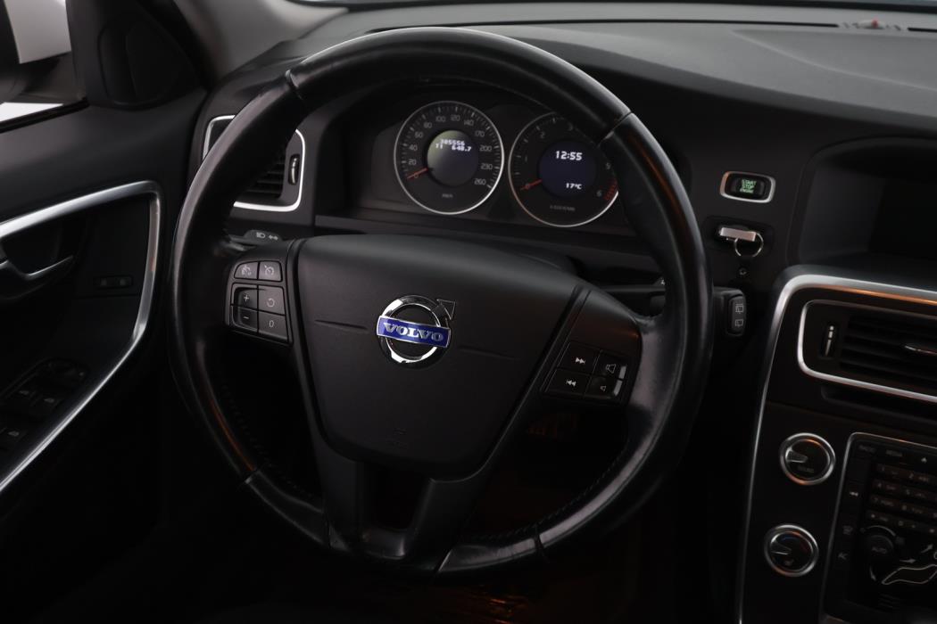 VOLVO V60 2011