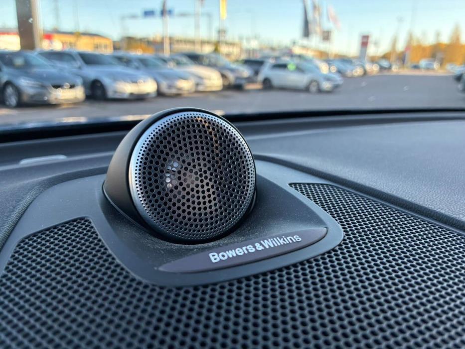 VOLVO XC60 2018