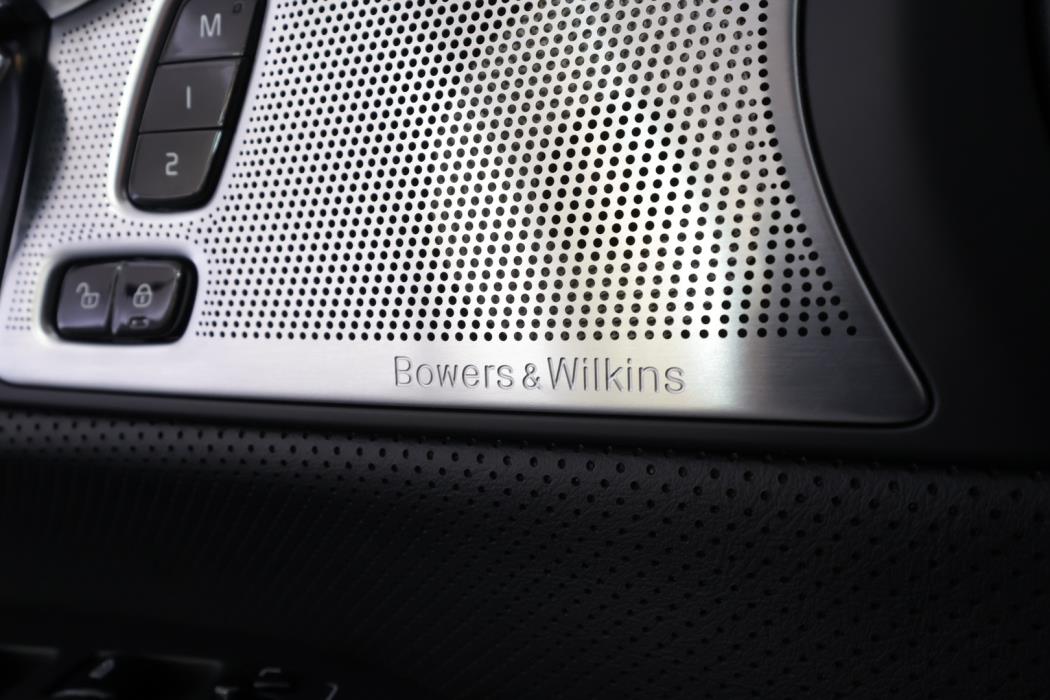 VOLVO V90 2023
