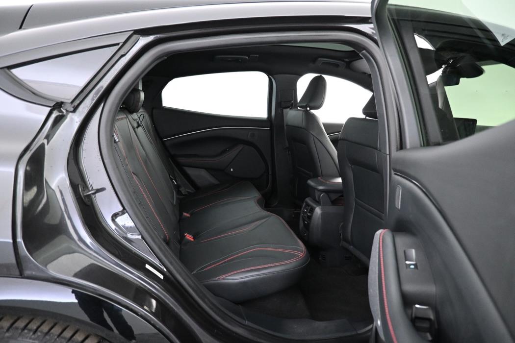 FORD Mustang Mach-E 2022