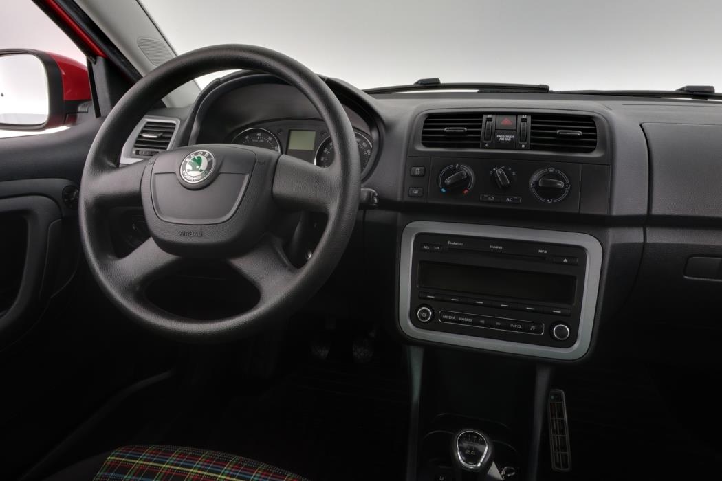 SKODA Fabia 2013