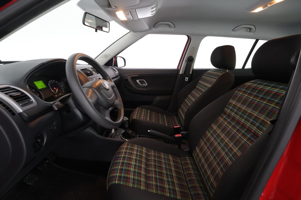 SKODA Fabia 2013