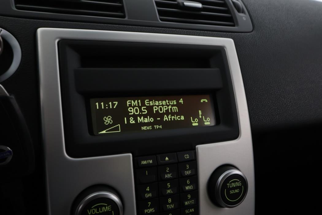 VOLVO V50 2011