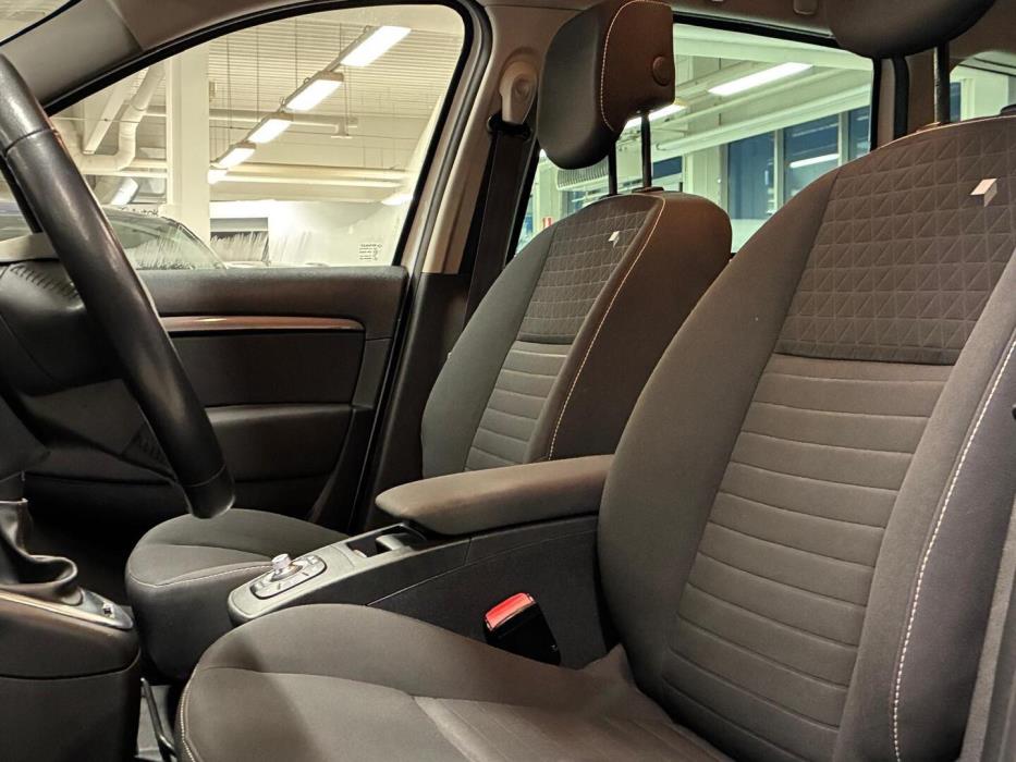 RENAULT Grand Scenic 2015