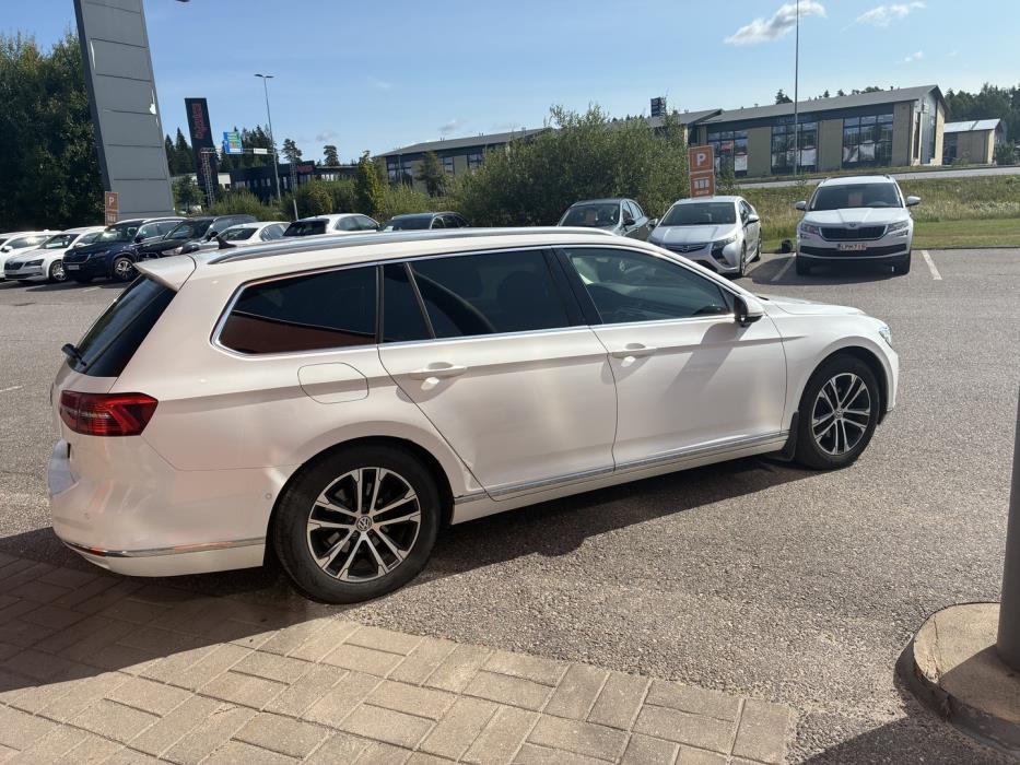 VOLKSWAGEN Passat 2016