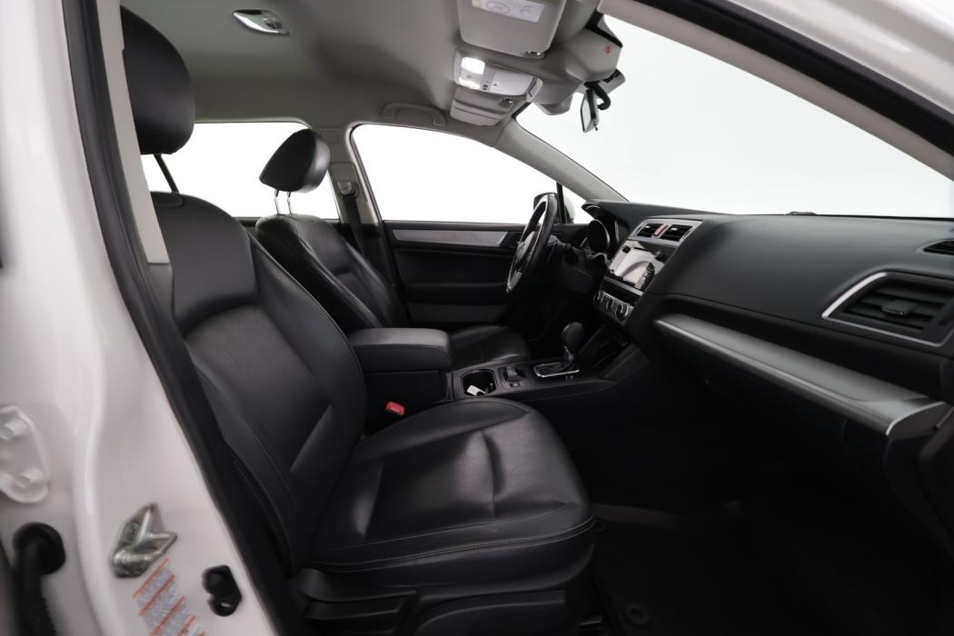 SUBARU Outback 2015