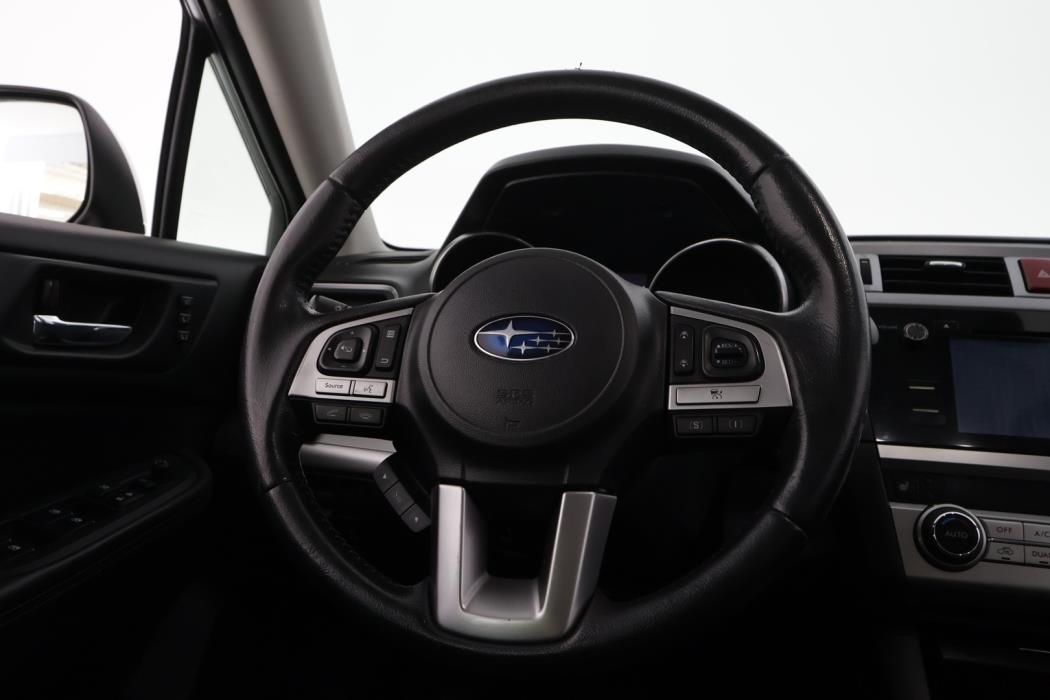 SUBARU Outback 2015
