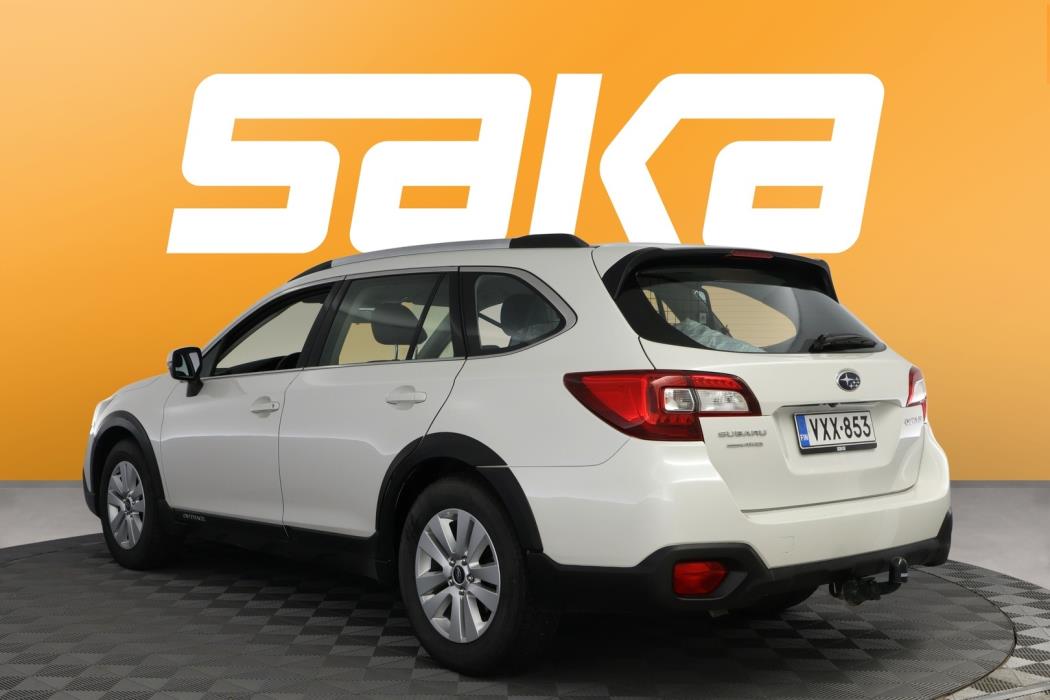 SUBARU Outback 2015