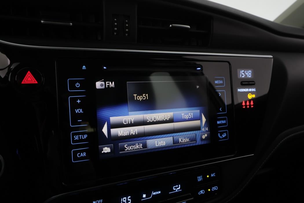 TOYOTA Auris 2017