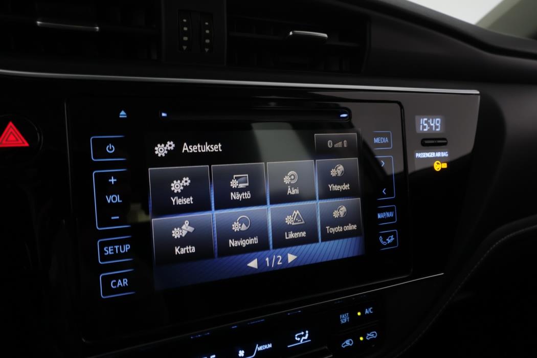 TOYOTA Auris 2017