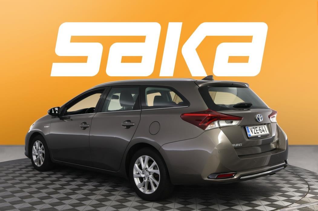 TOYOTA Auris 2017