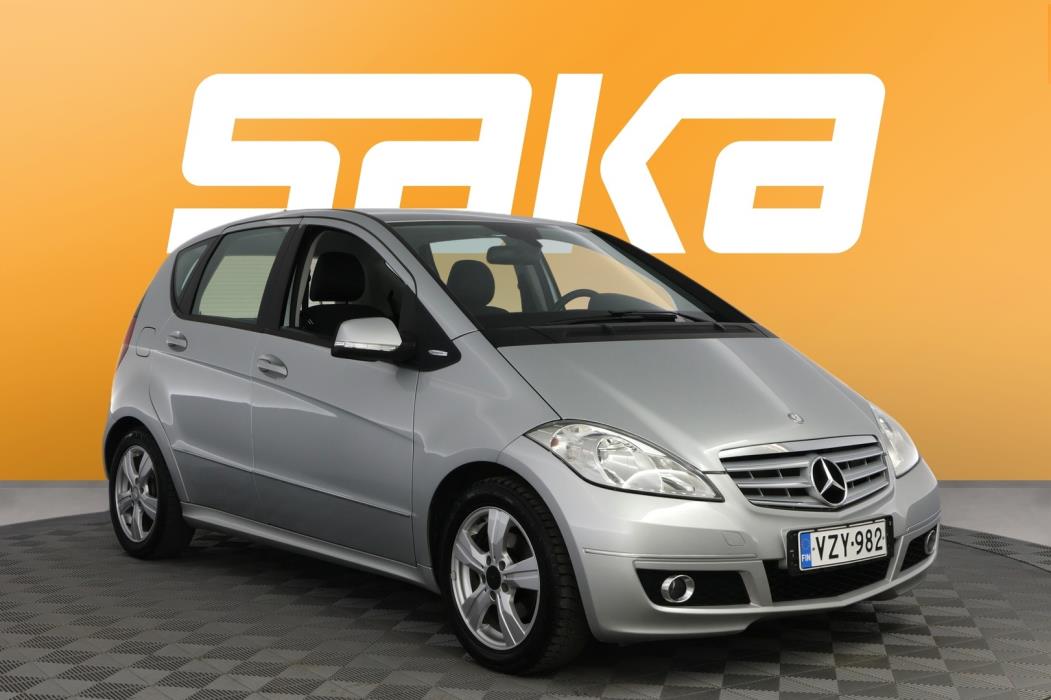 MERCEDES-BENZ A 2010