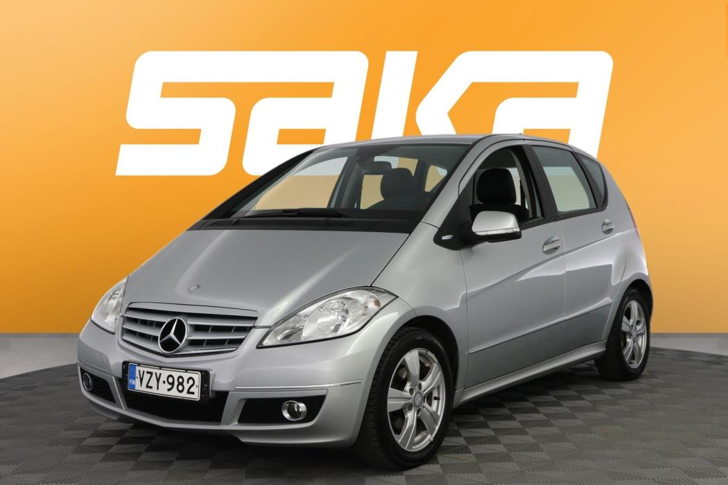MERCEDES-BENZ A 2010