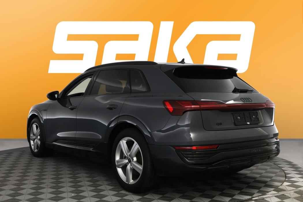 AUDI Q8 e-tron 2024