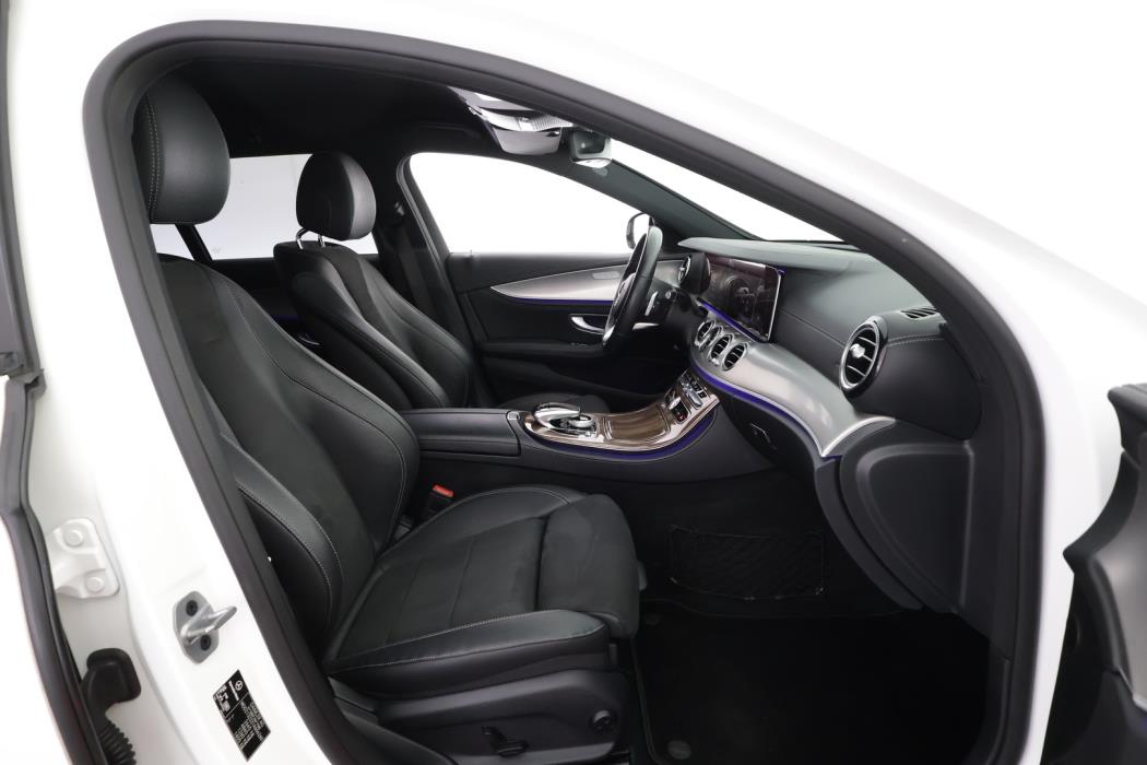 MERCEDES-BENZ E 2019