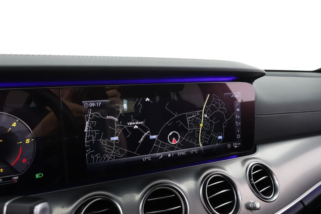 MERCEDES-BENZ E 2019