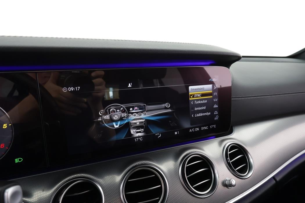 MERCEDES-BENZ E 2019