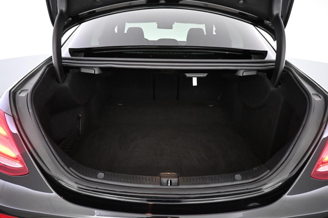 MERCEDES-BENZ E 2019