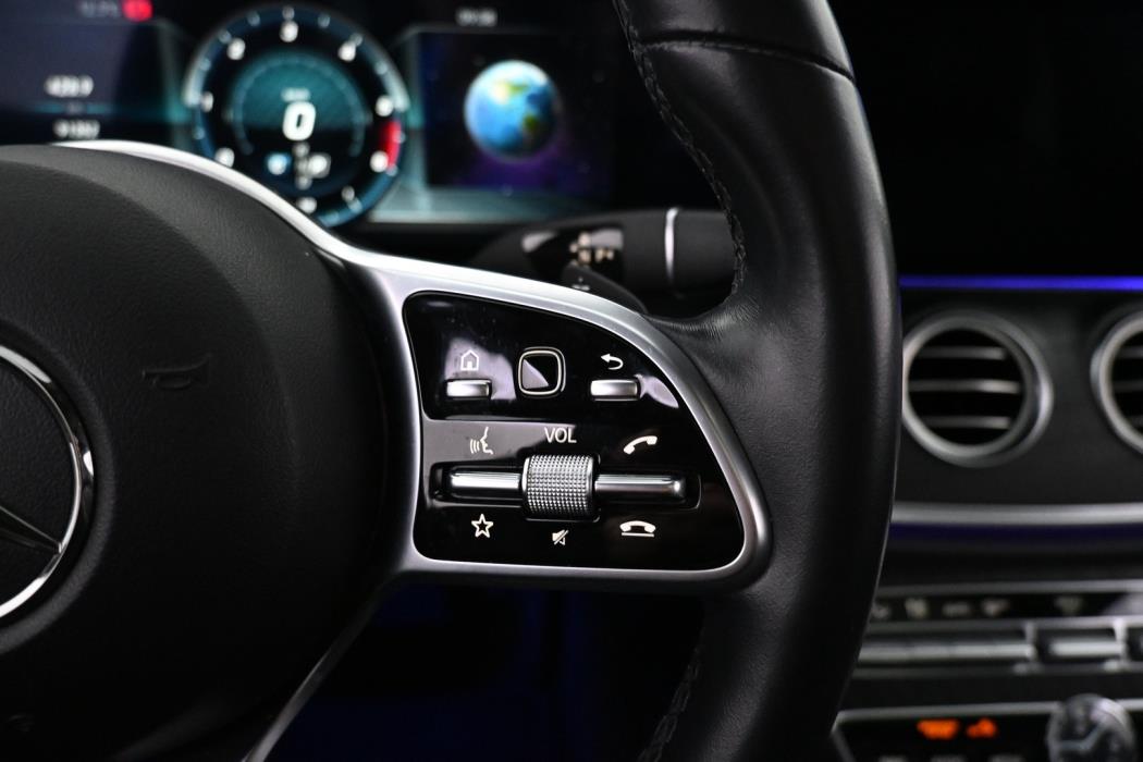 MERCEDES-BENZ E 2019