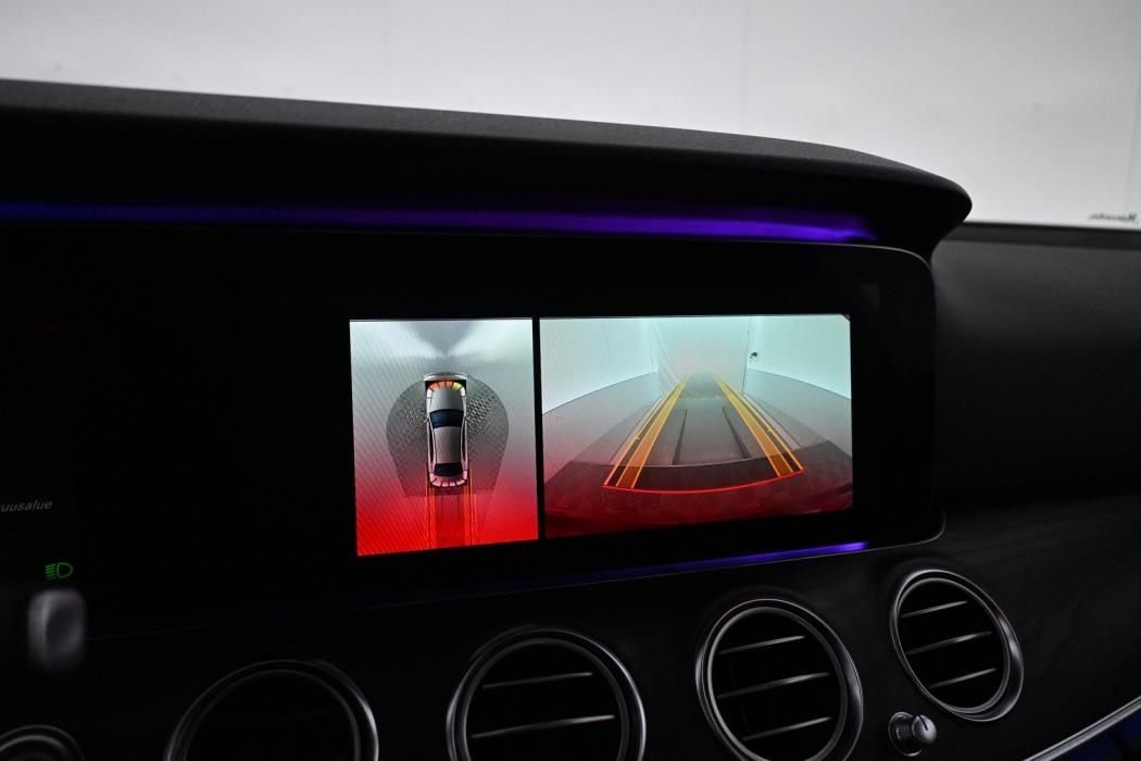 MERCEDES-BENZ E 2019