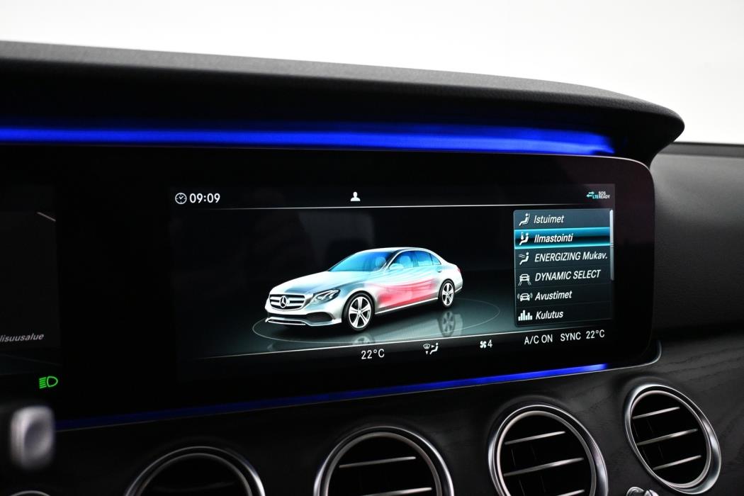 MERCEDES-BENZ E 2019