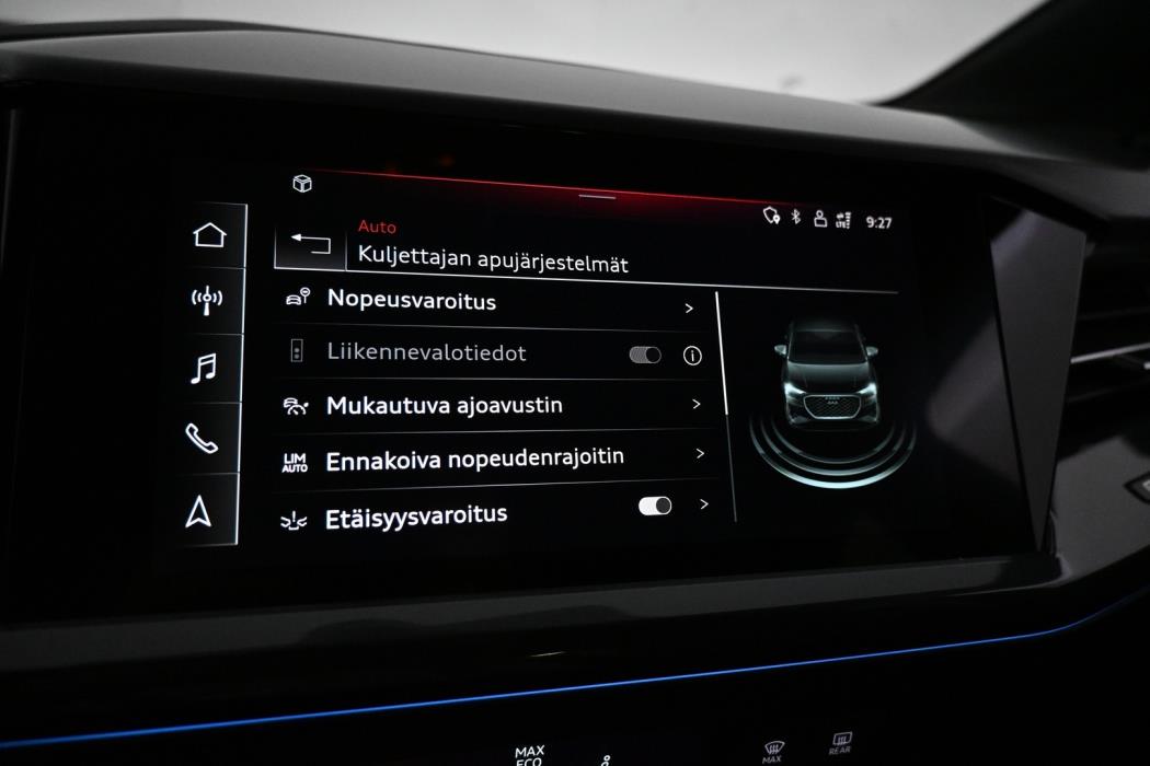 AUDI Q4 e-tron 2024