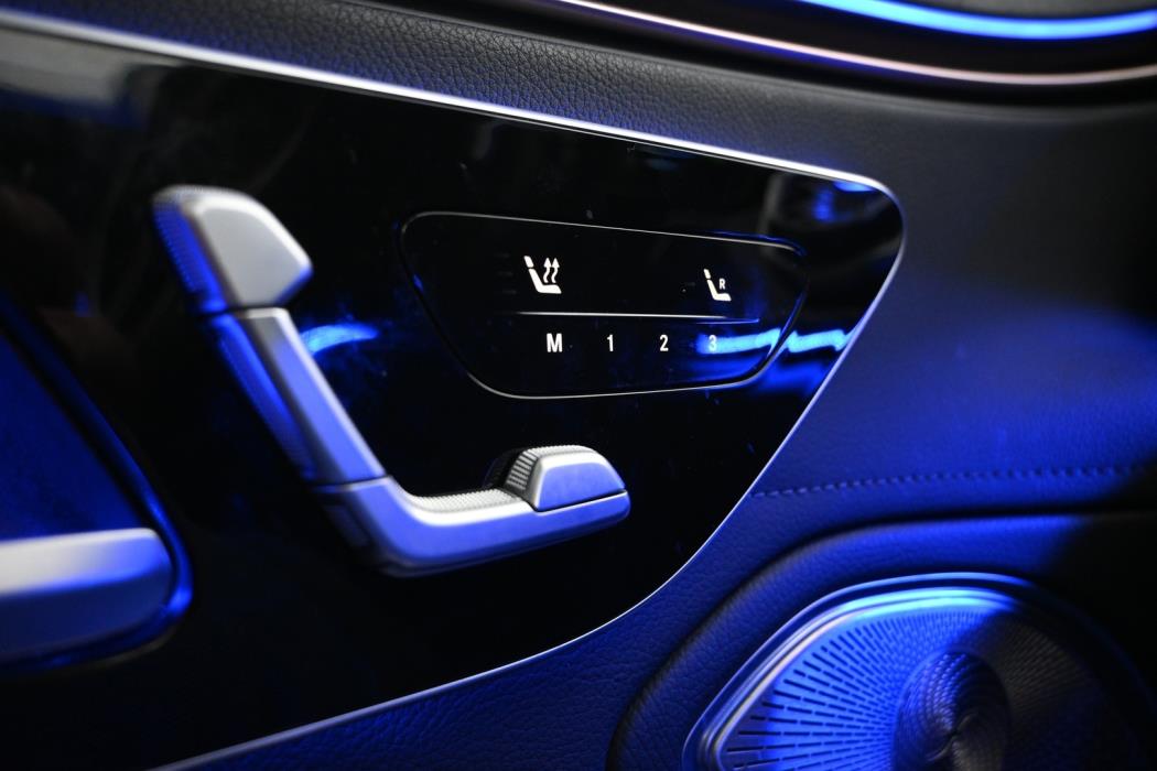 MERCEDES-BENZ EQS 2022